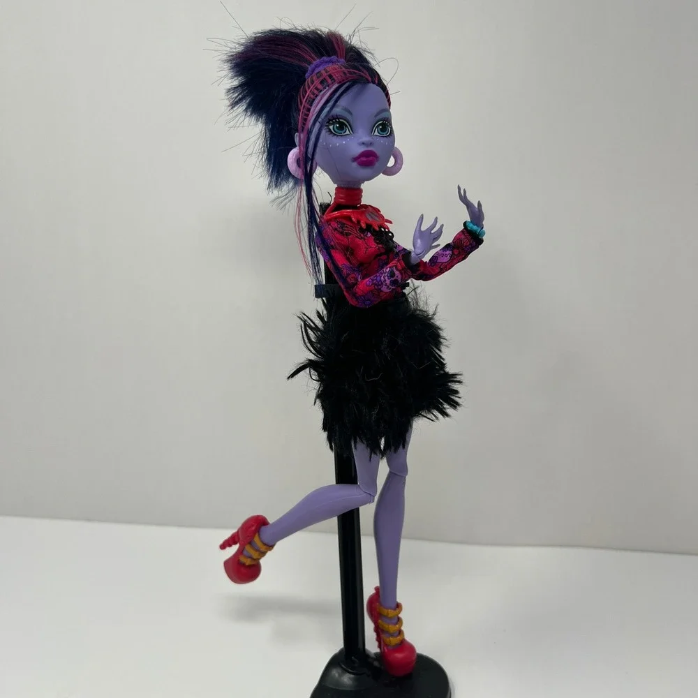Monster High Jane Boolittle Gloom and Bloom Doll Purple